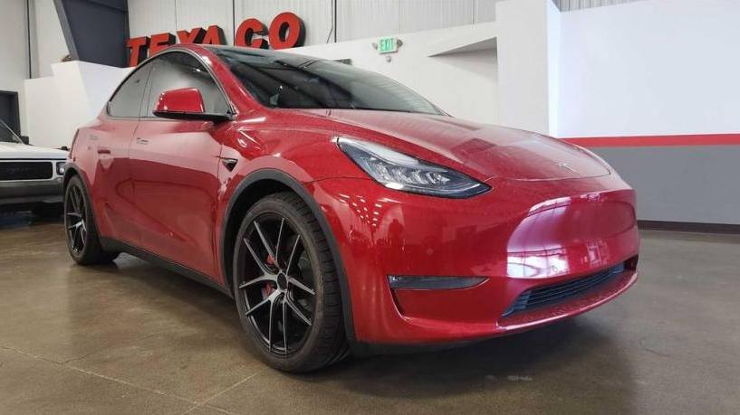 TESLA MODEL Y 2020 5YJYGDEF8LF011921 image